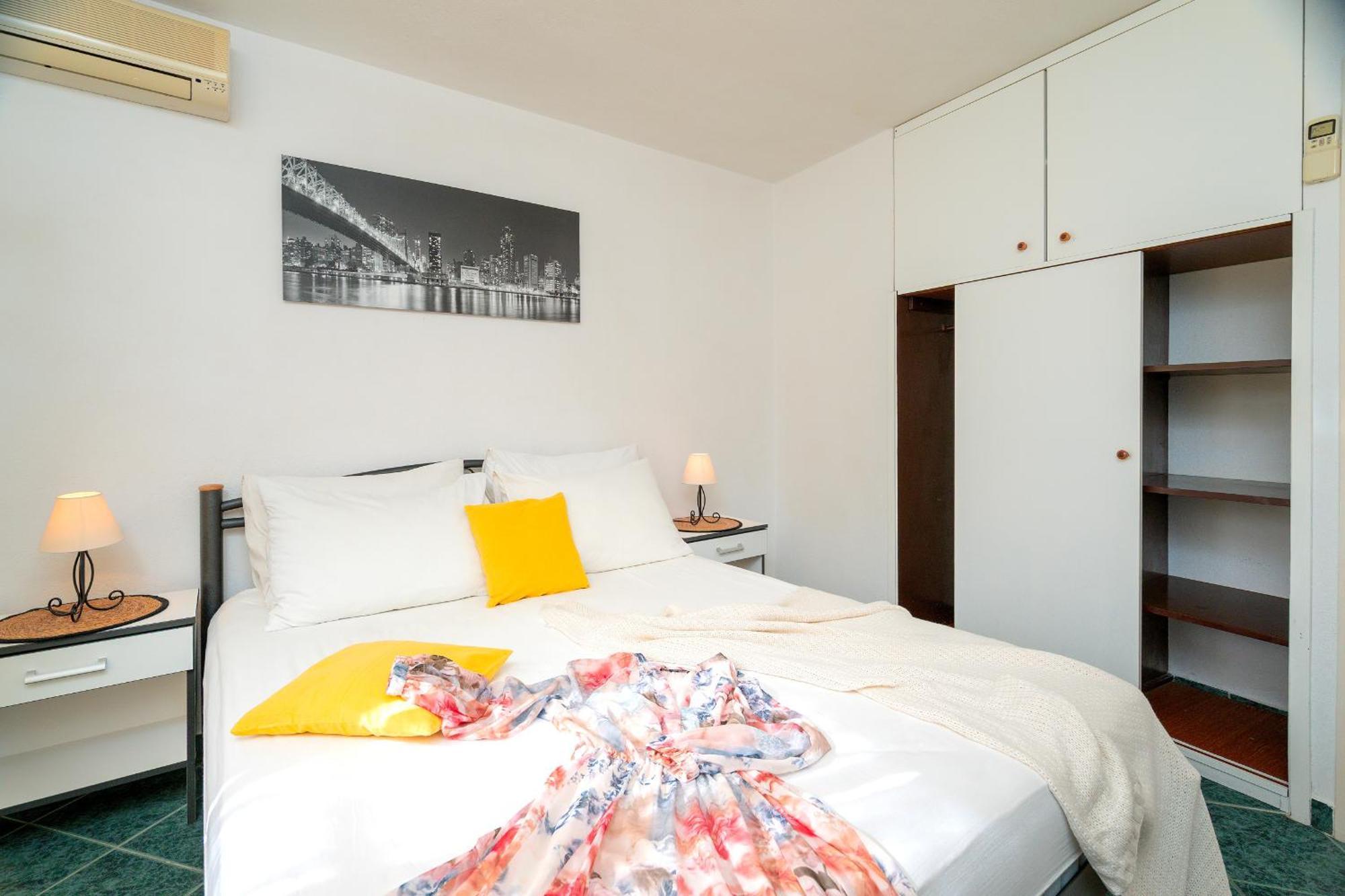 Apartments Lucic Hvar Town Luaran gambar