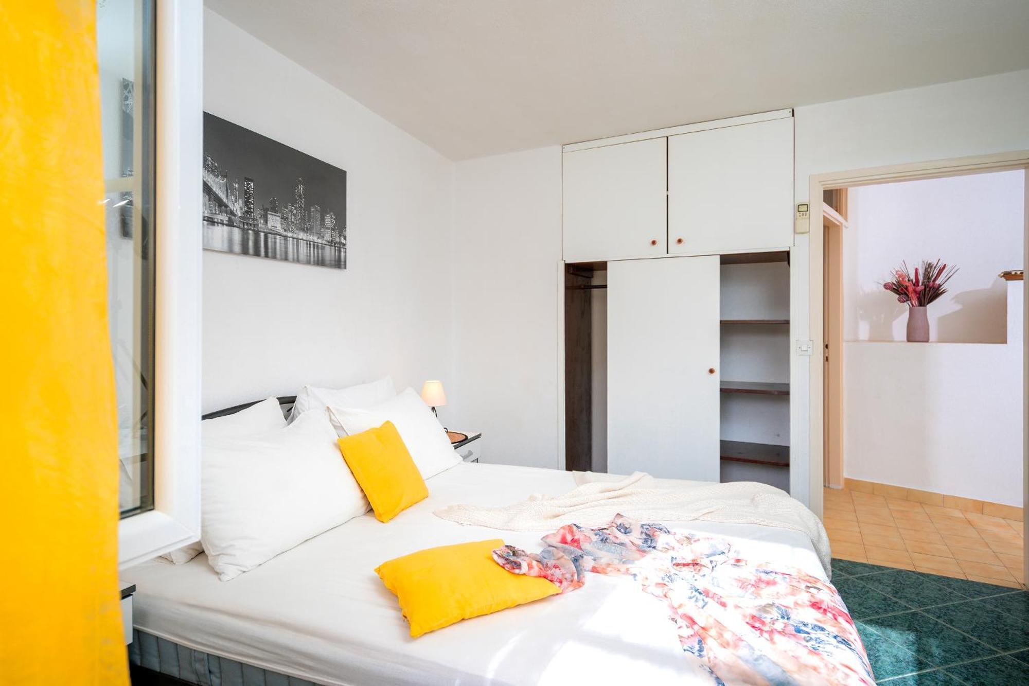 Apartments Lucic Hvar Town Luaran gambar